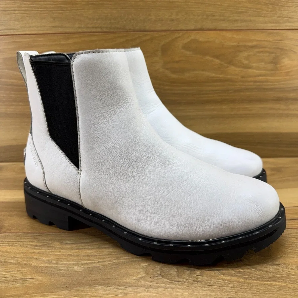 Sorel‎ Lennox Lug Sole Chelsea Boots 9.5 White Leather Pull On Casual Waterproof